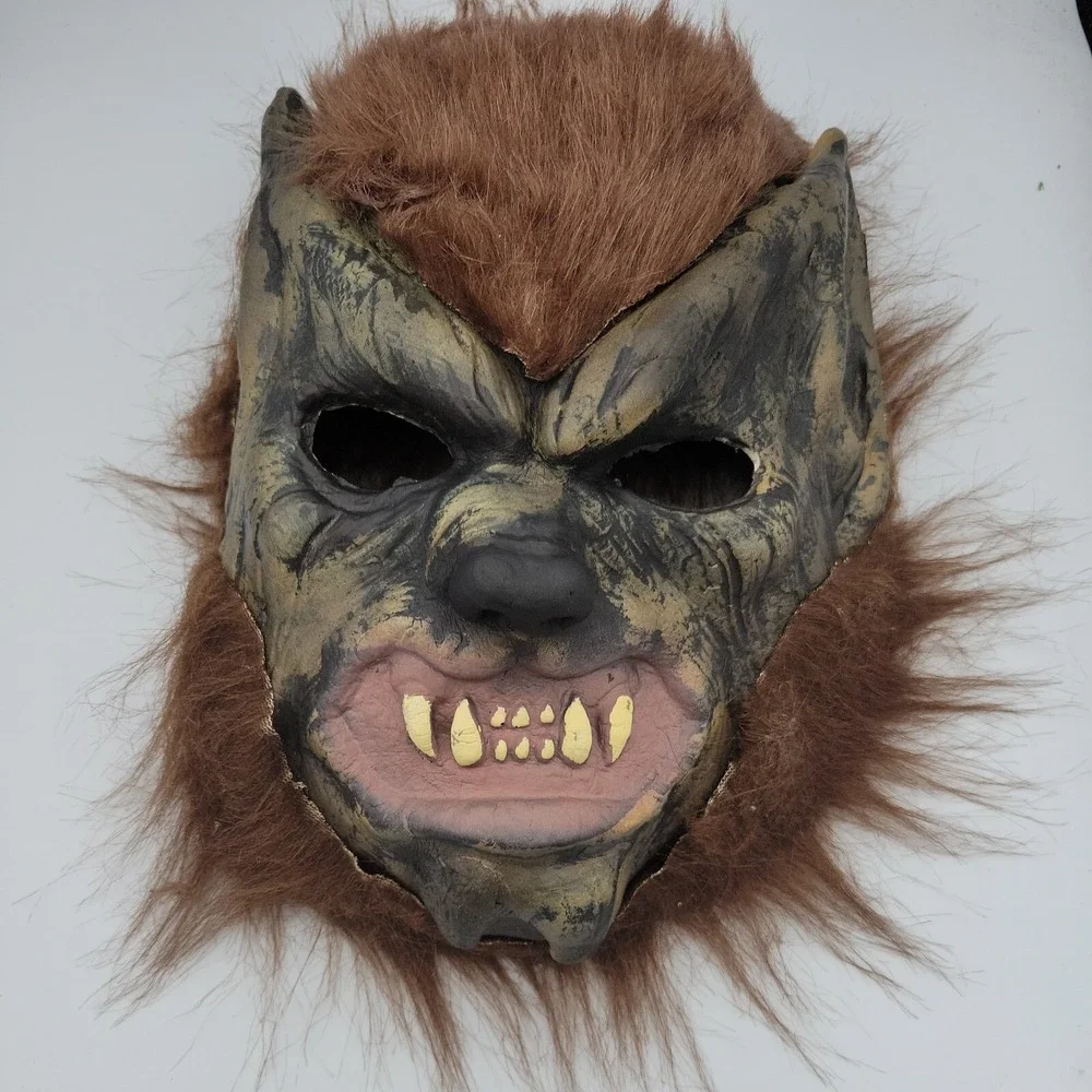 Gemmy‎ Halloween Creepy werewolf Mask 2014